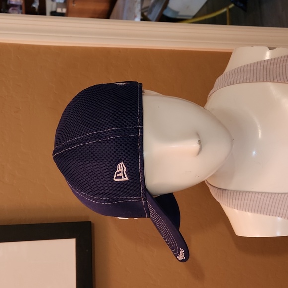 New Era LA Dodgers Fitted Ball Cap - Picture 3 of 10